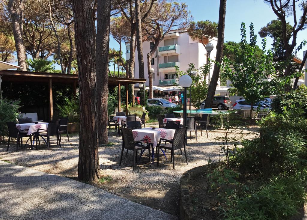 Hotel Promenade Milano Marittima Exterior foto