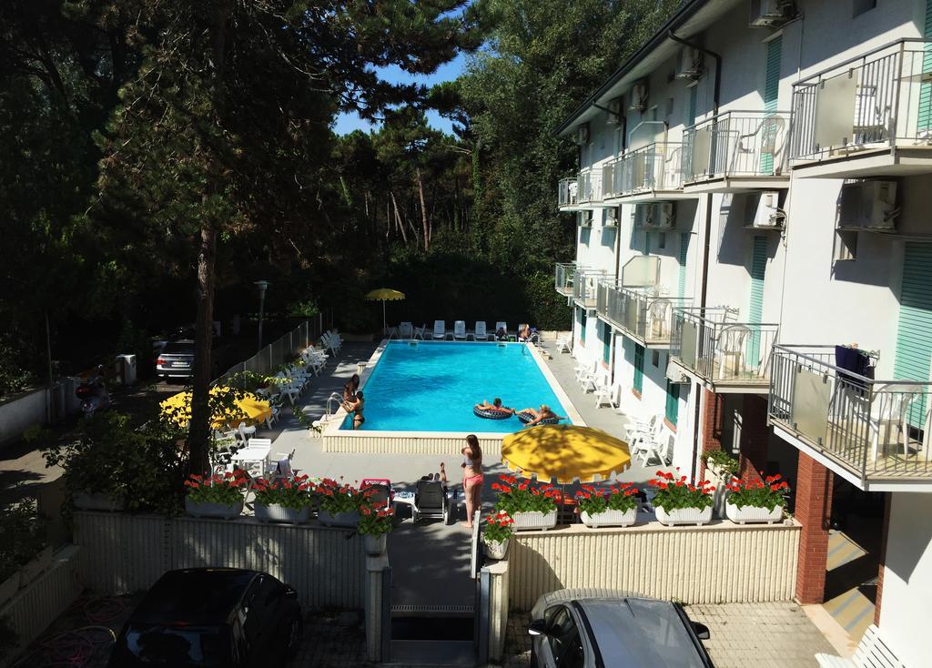 Hotel Promenade Milano Marittima Exterior foto